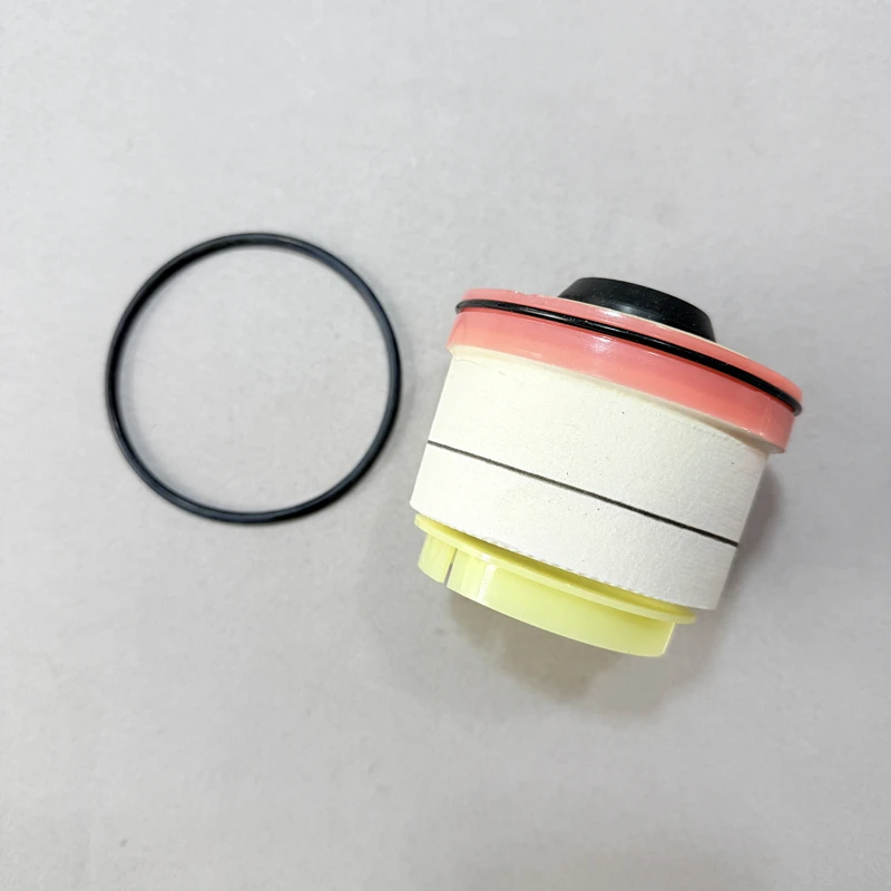 Fuel Filter for Isuzu D-Max Lexus IS Mitsubishi L200 for Toyota Hilux Hiace Vigo 23390YZZA1 233900L041 233900L020 233900L011