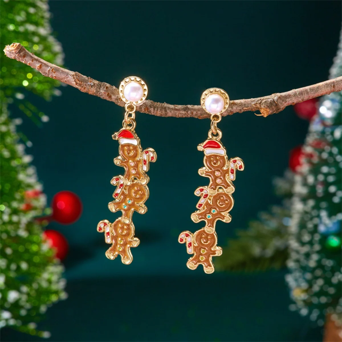 Pendientes de pan de jengibre apilados con sombrero de Navidad, muleta de caramelo, gota creativa, colgante de Navidad, joyería navideña, regalos para mujeres y hombres