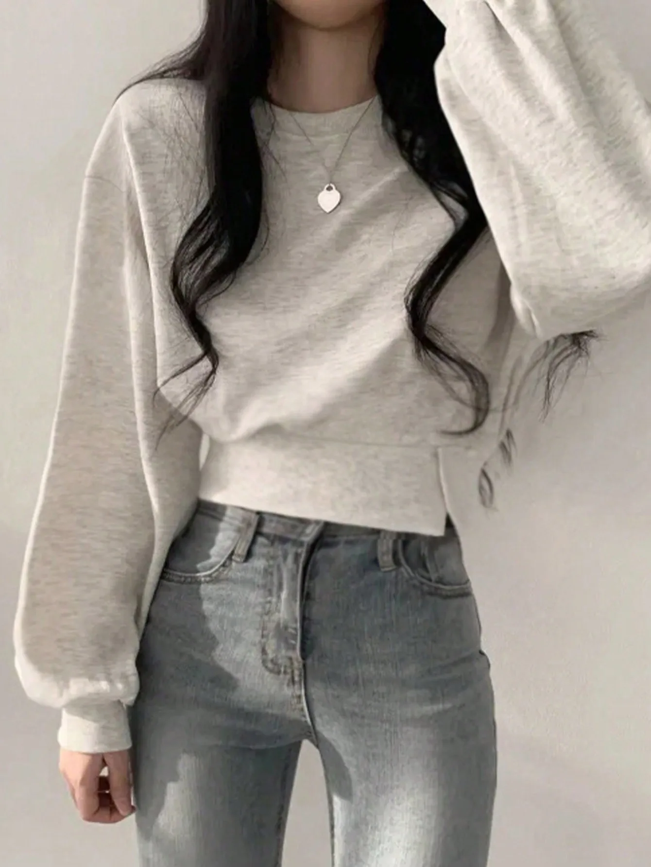 Korean Chic Autum Gray Loose Casual Round Neck Top Design Niche Korean Style Short Long Sleeves for Women