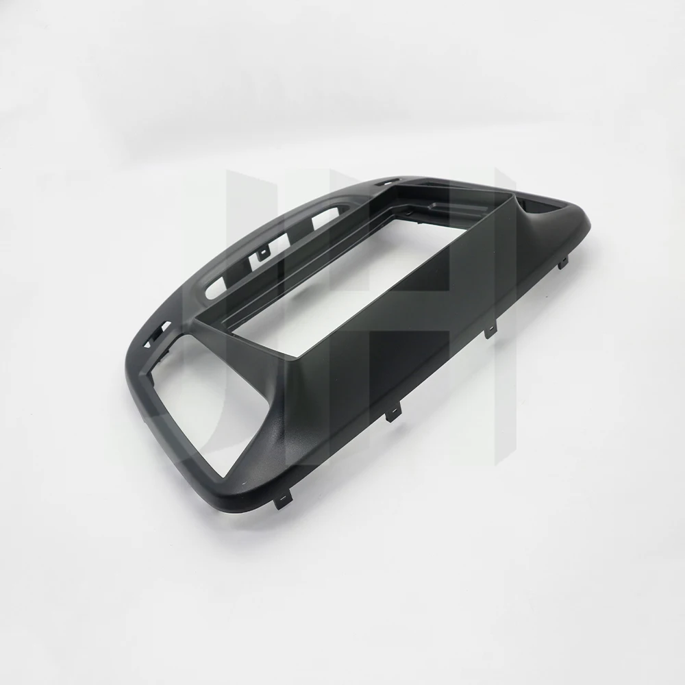 9 Inch Car Radio Dashboard Frame Suitable For Chrysler 200 2015-2017 view 4