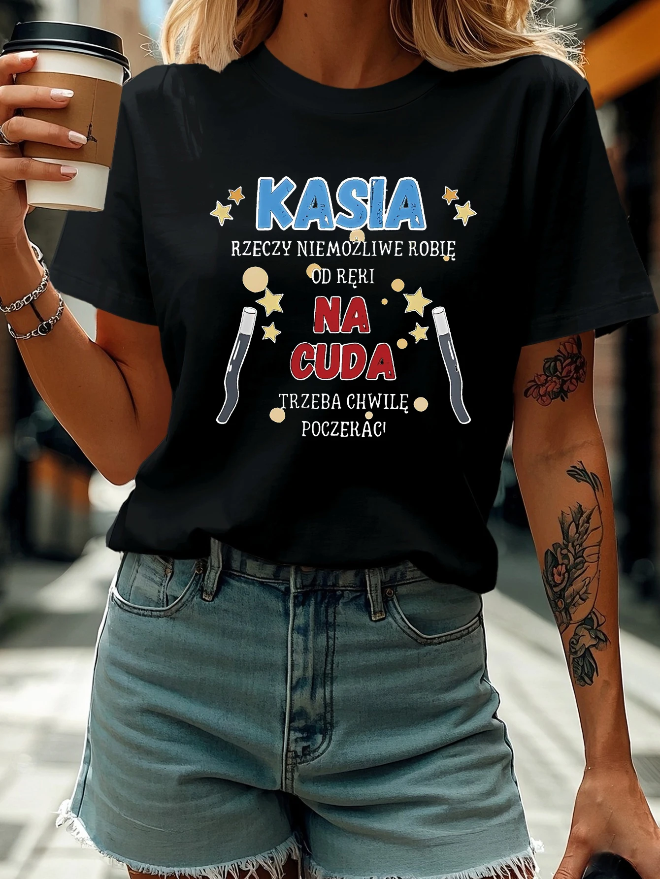 

Женская футболка с коротким рукавом KASIA RZECZY NIEMOZLIWE ROBIĘ OD RĘKI NA CUDA Повседневный топ с польским буквенным принтом на лето и весну