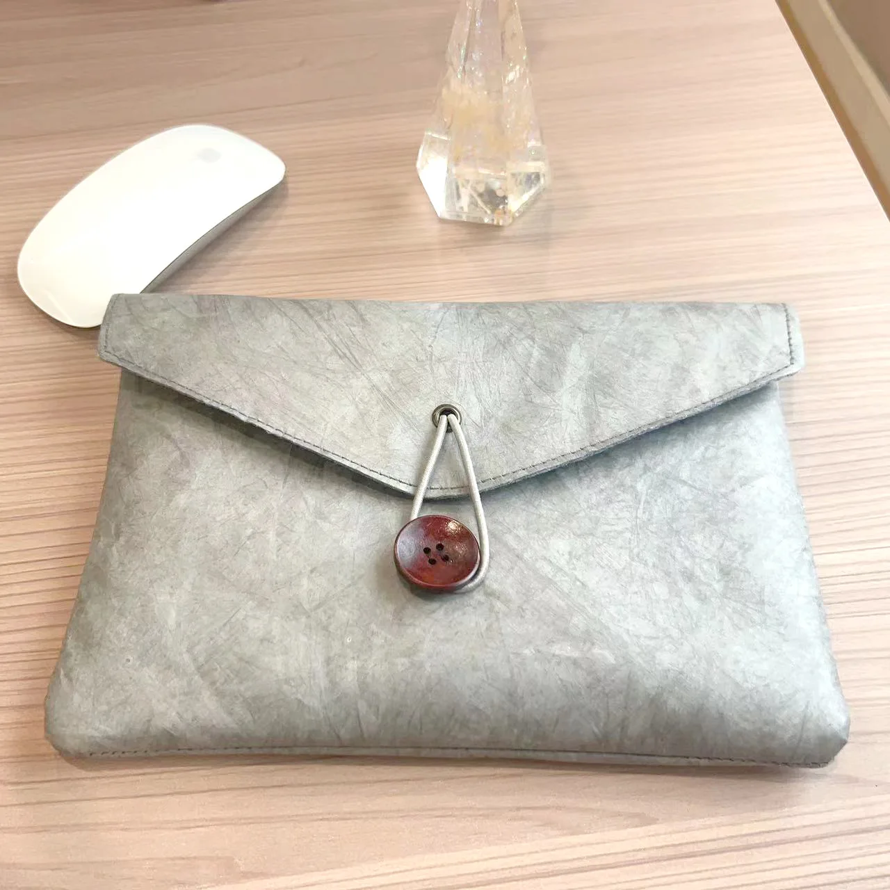 Ultra lightweight waterproof DuPont paper simple bag iPad storage document receipt bag extremely lightweight carry Ins Japanese