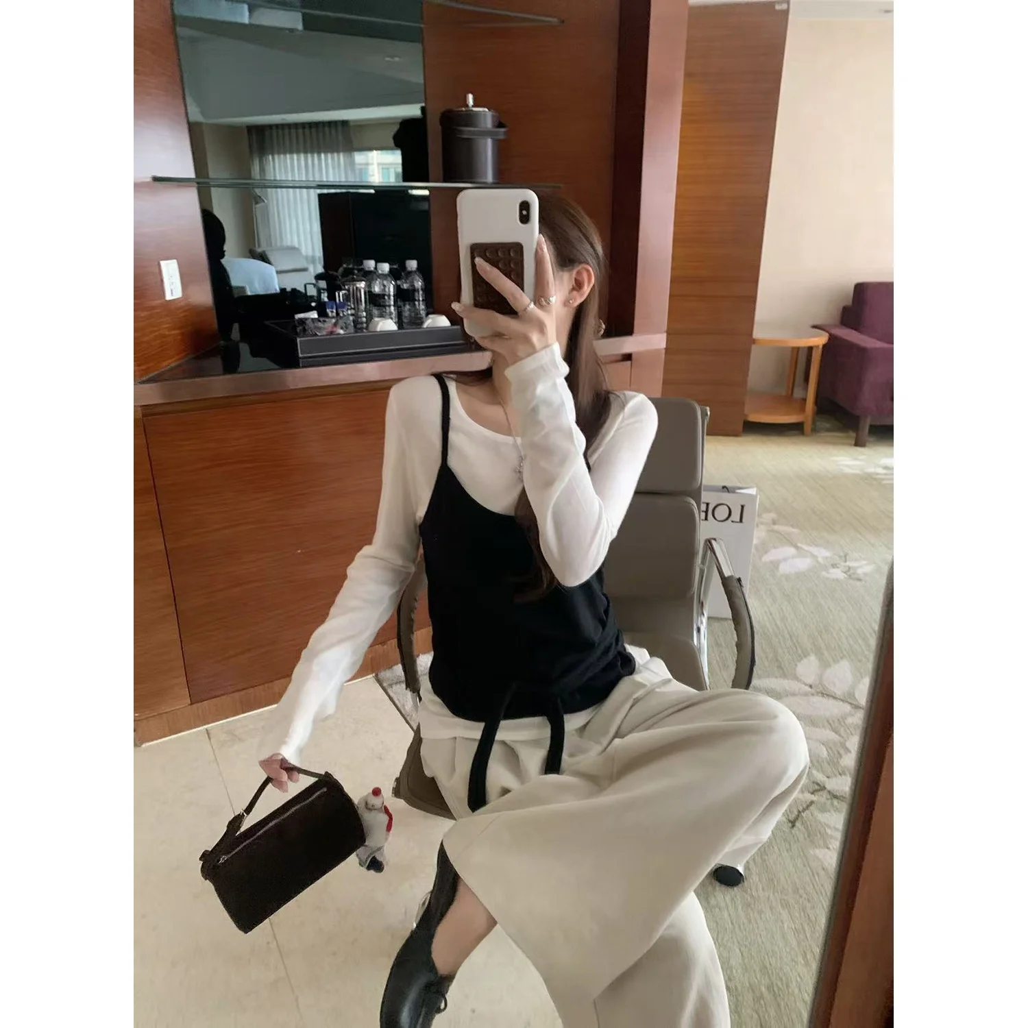 

Свободный вязаный свитер с длинными рукавами и жилет на бретельках, комплект из двух предметов в корейском стиле, осенний костюм для отдыха Y Studio Relaxing Feel