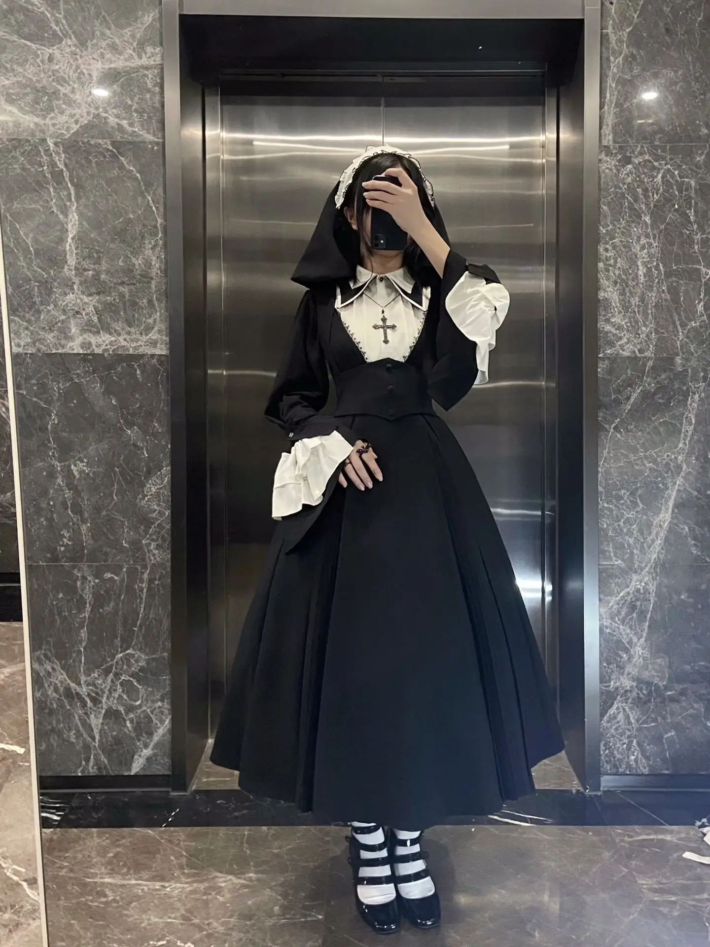 Dunkler cla einfarbiger Rock gotischer Nonnen stil lolita