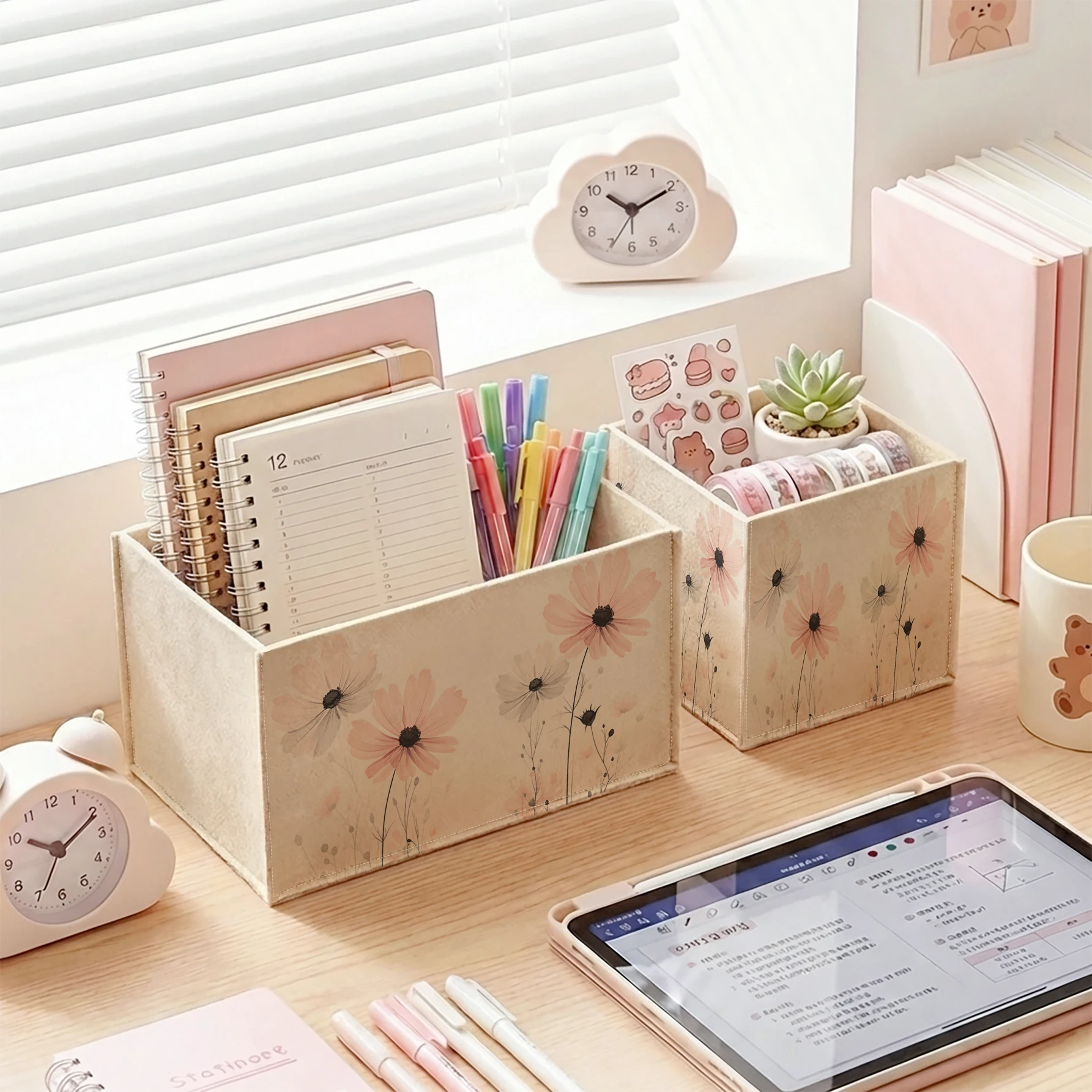 Light Pink Daisy Floral Print Desktop Storage Box, One Design Two Sizes For Stationery Cosmetics Desk Organizer