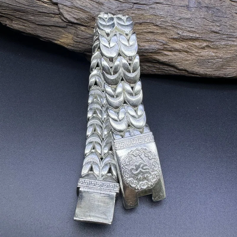 Vintage Thick Chain Bracelet, Antiqued Silver Carved Ornate Clasp Mens Retro Statement Jewelry