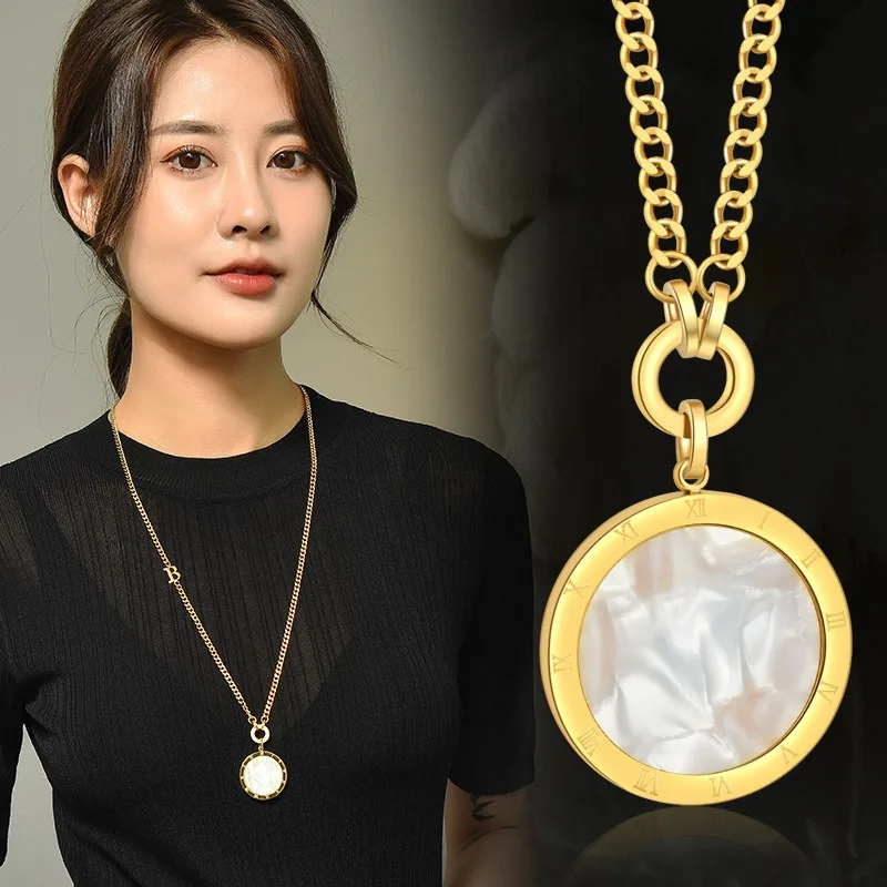 سلسلة سترة من الفولاذ التيتانيوم عصرية ومتعددة الاستخدامات، قلادة طويلة دائرية هندسية على الوجهين من الفولاذ التيتانيوم