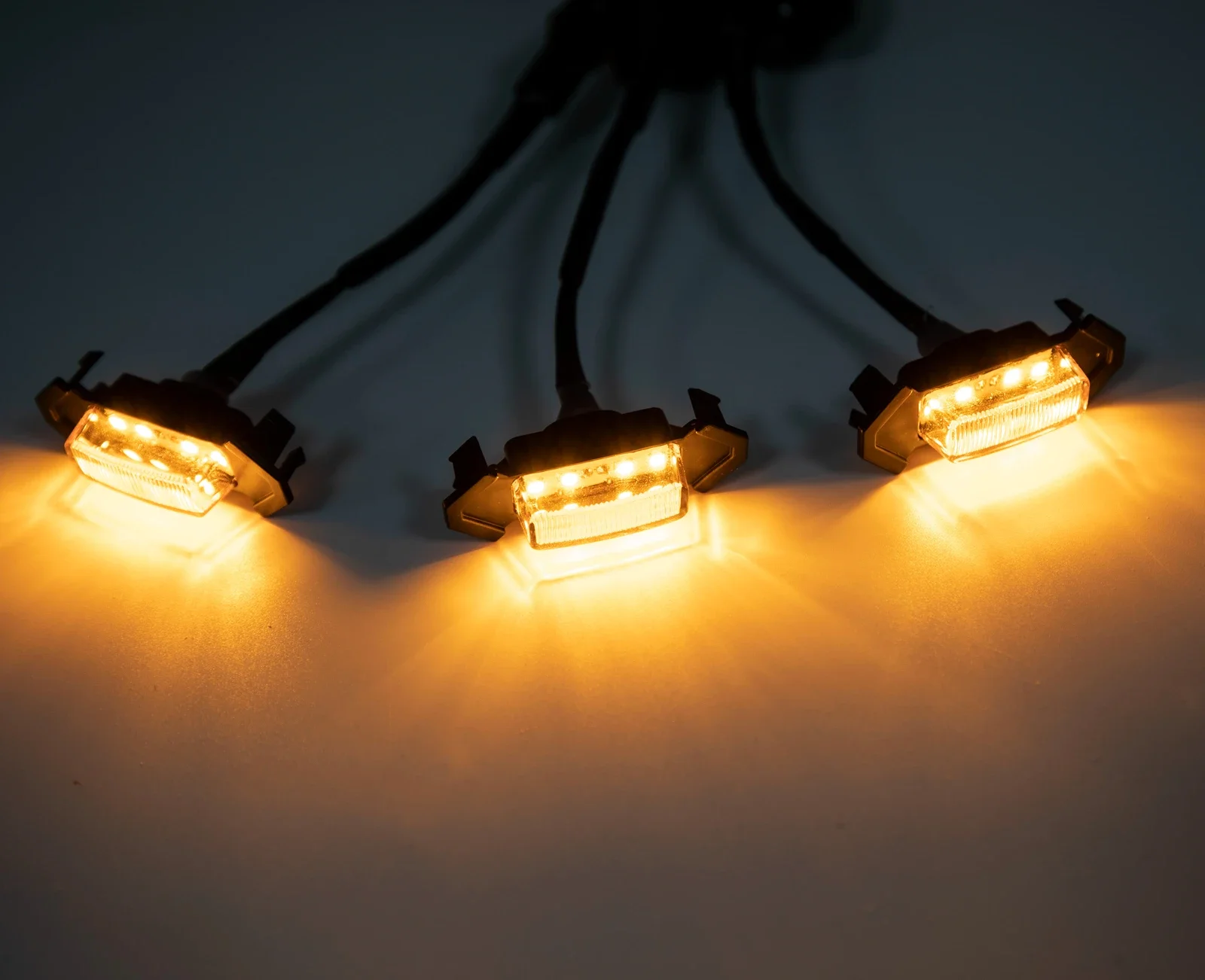 لتويوتا تاكوما 2015- 2020 سيارة LED مصبغة ضوء إحترافي تحذير النهار مصباح جيد الإضاءة شبكة DRL الأبيض العنبر 4 قطعة