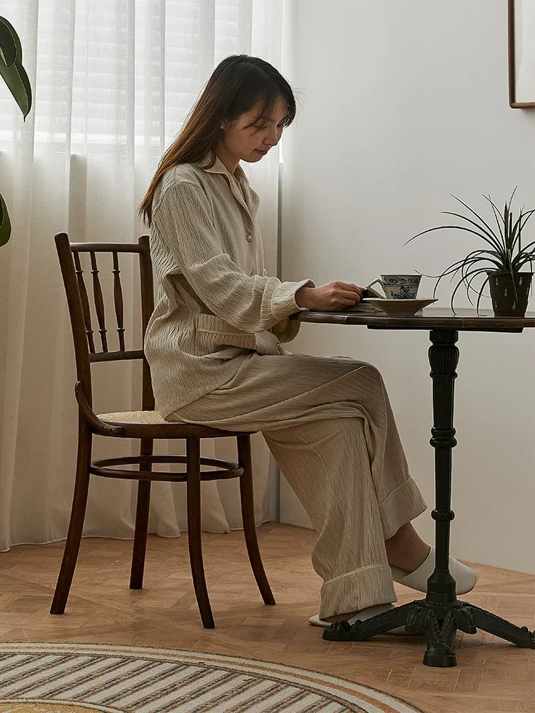 Silla de comedor de ratán E, silla de madera maciza de estilo japonés Retro para el hogar, sillón de café de viento silencioso para celebridades de Internet