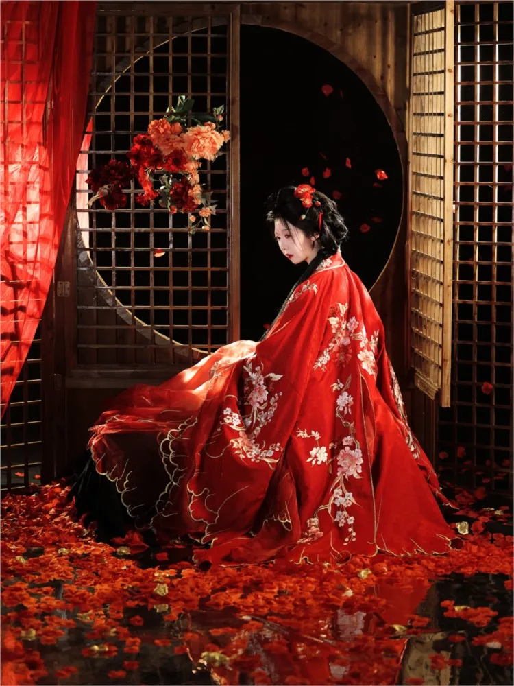 

Свадебное платье Hanfu, рубашка с большими рукавами и тяжелой вышивкой, рваная юбка, красная Hezi, национальная и элегантность