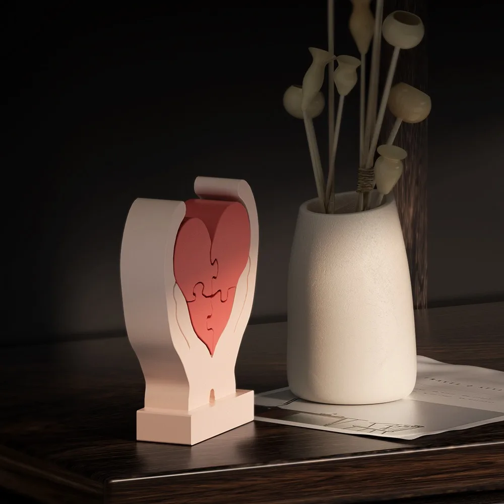 Molde de silicona Diy con manos epoxi sosteniendo el corazón