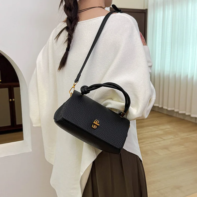 Nowa torebka crossbody w stylu retro z 2025 roku - mała torebka na ramię w stylu vintage, modna torebka na jesień i zimę dla kobiet (czarna/brązowa)