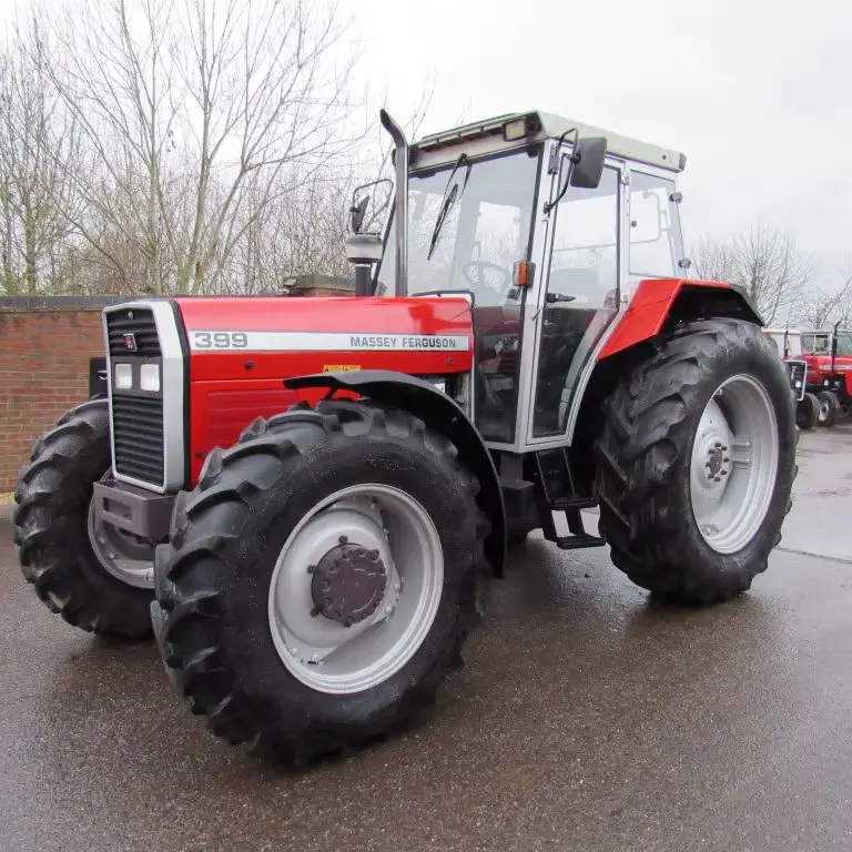 ex-factory price Four-wheel drive agricultural tractor Spot price is cheap