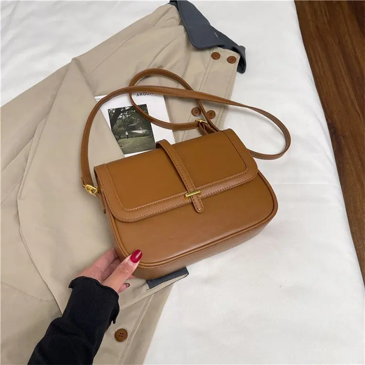 

Винтажная сумка через плечо 2025 года, минималистичный однотонный кошелек для женщин, пригородная сумка через плечо «день-ночь», текстурированная сумка на ремне, мода