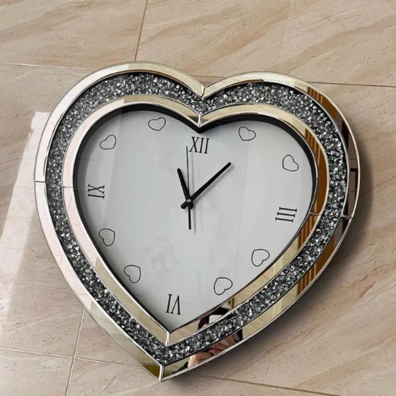 Wall Clock Living Room Creative Love Light Luxury Fashion Home Watch Silent Clock Diamond Setting Relojes De Pared Decoration