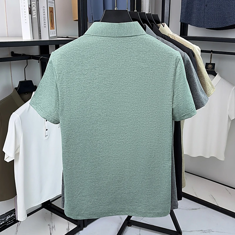 Herren Kurzarm-Poloshirts, einfarbig, ohne Knöpfe, V-Ausschnitt, schmal geschnitten, leicht, knitterfrei, modische Alltags-Tops für Männer – Detail 14