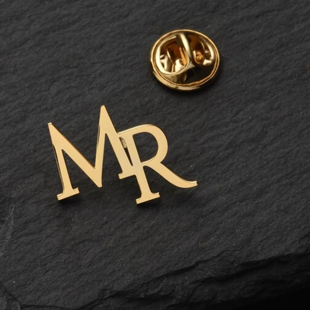 Custom Initials Brooch for Men's Suit for Casual Sweater Coat Personalized Letters Pins Badge Nameplate Brooch Jewelry