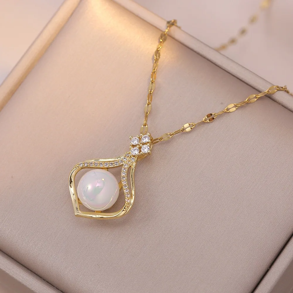 Temperament Fashion Mermaid Tail Pearl Pendant Necklace for Women Charm Gold Color Stainless Steel Collarbone Chain Jewelry Gift