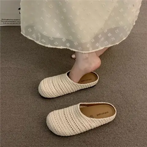 Women's Closed Toe Slides Retro Solid Color Soft Sole Comfortable Slip-on Home Outdoor Slippers for Ladies Fashion Sandals