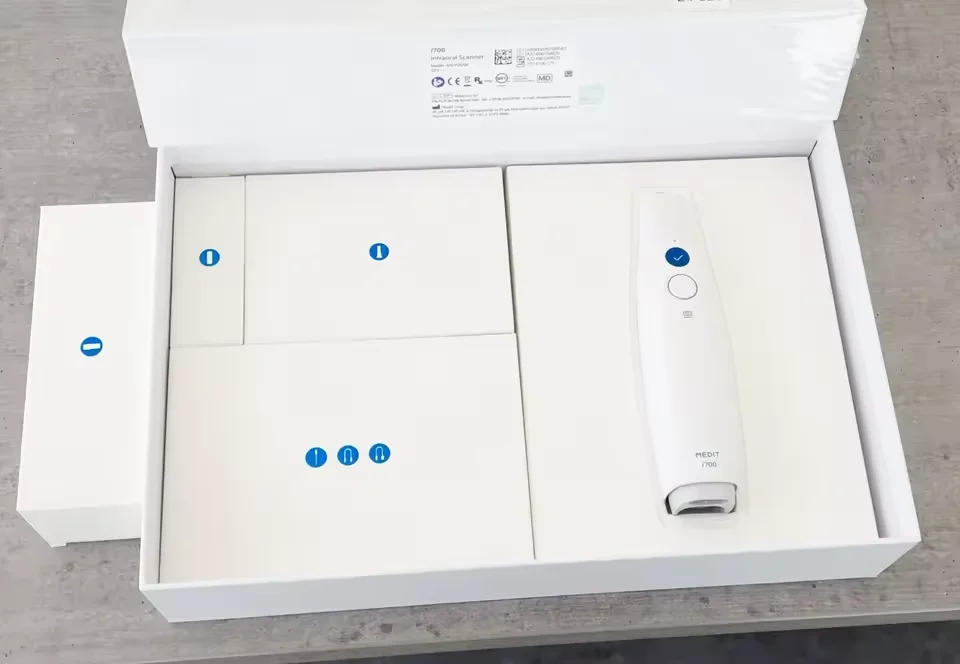 

Medit i700 Intraoral Scanner - Dental Scanner 3D CAD/CAM System