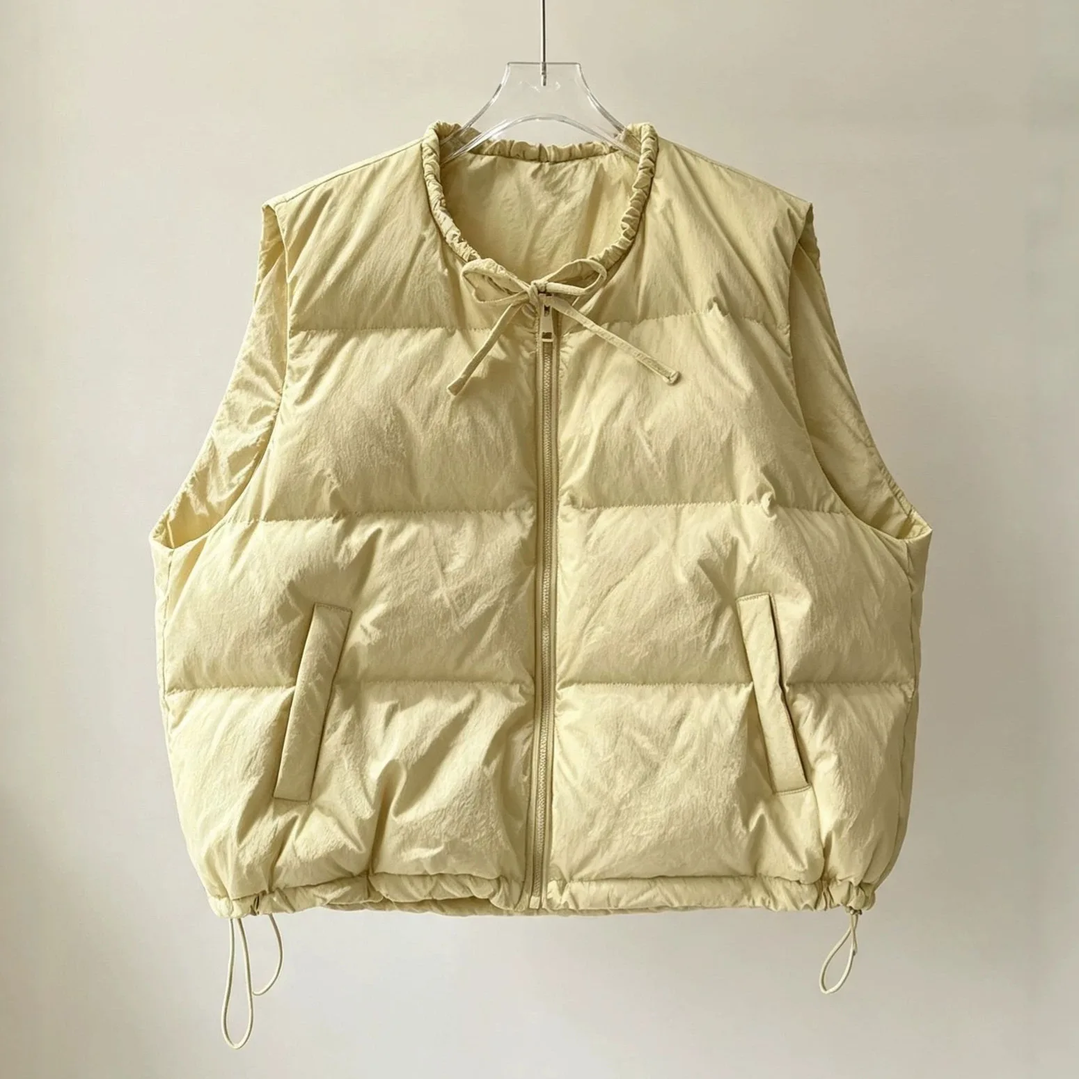 Lightweight Down Vest Women's Short Jacket 2026 Autumn/winter Fashion Warm White Duck Down Vest Cardigan Outerwear