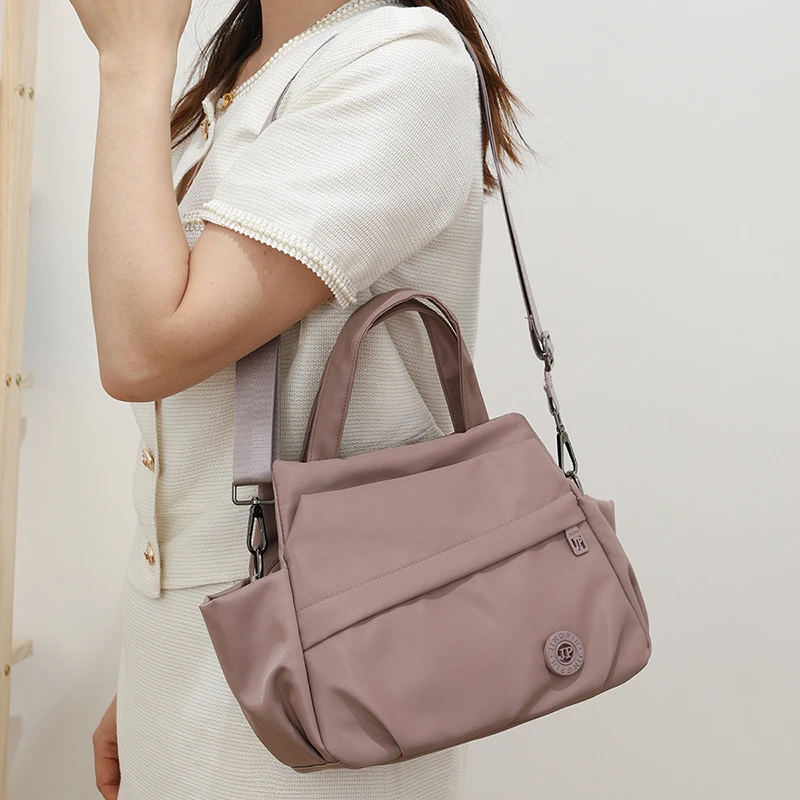 Vintage Nylon Umhängetasche für Damen, Retro-Mode Schulterhandtasche, leichte Handtasche, Trendige Alltags-Pendler-Accessoire – Detail 16
