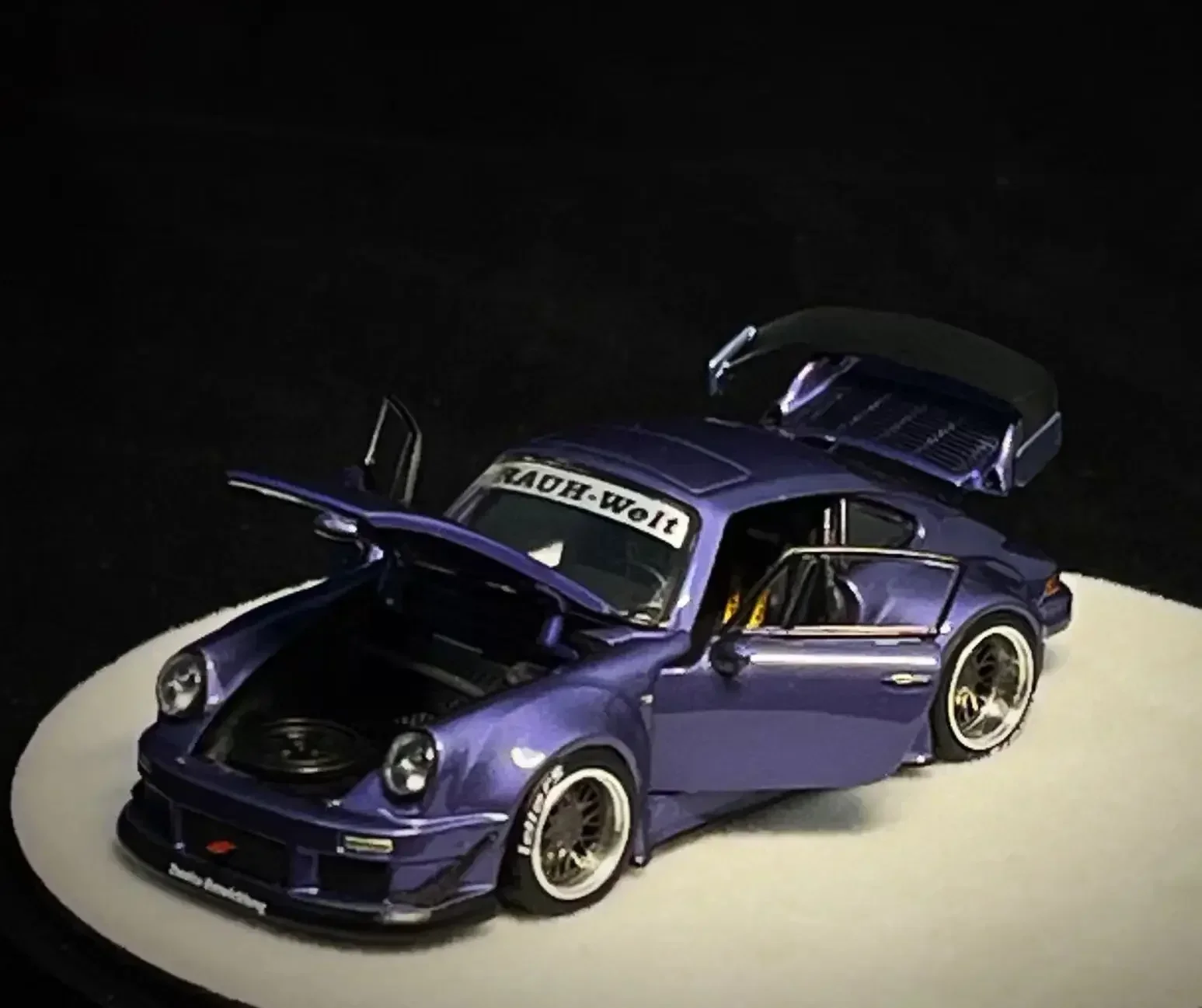 PGM 1:64 RWB930 Violet Purple Diecast Model Car