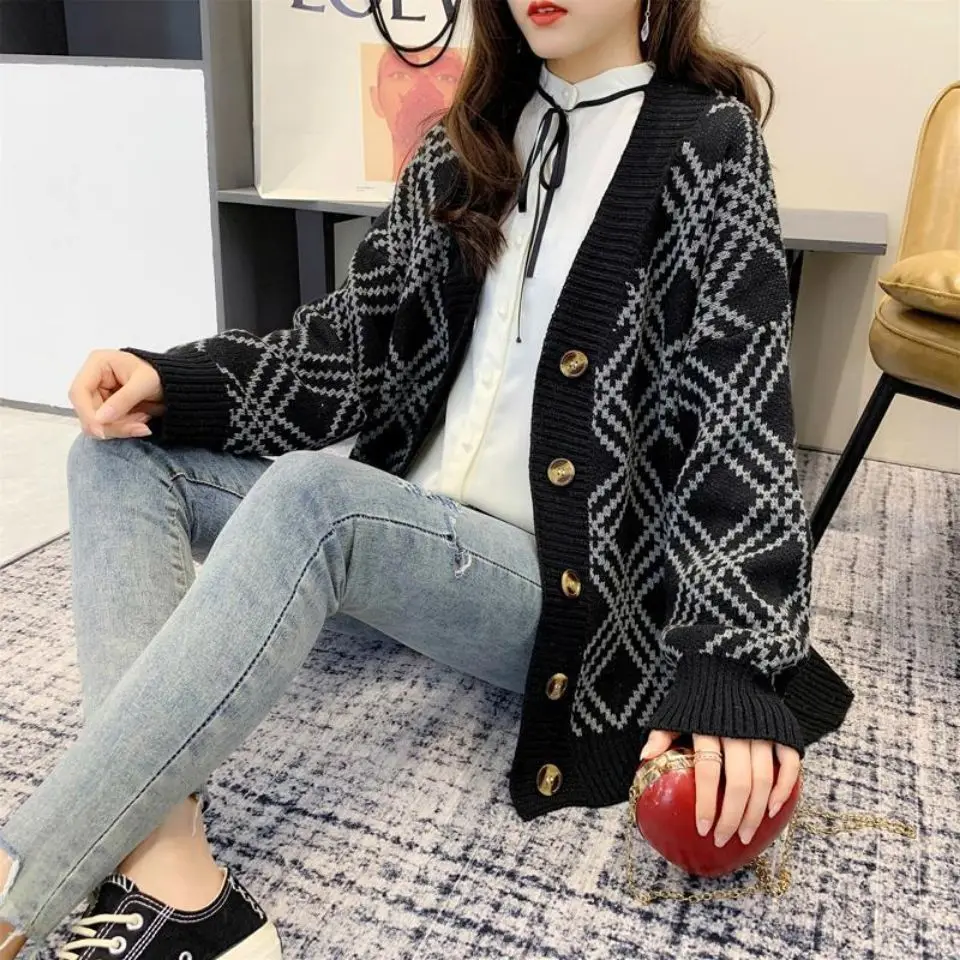 Checkered Striped Multifunctional Sweater Women's Spring and Autumn New Korean Version Loose and Fresh Knitted Cardigan