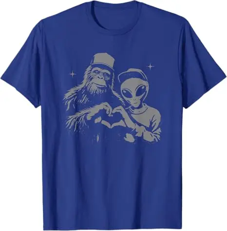 Bigfoot and Alien Sasquatch Love Hand Sign T-Shirt Humor Funny Men's Fashion Designer Tailor-made Graphic Outfit Y2k Saying Tee