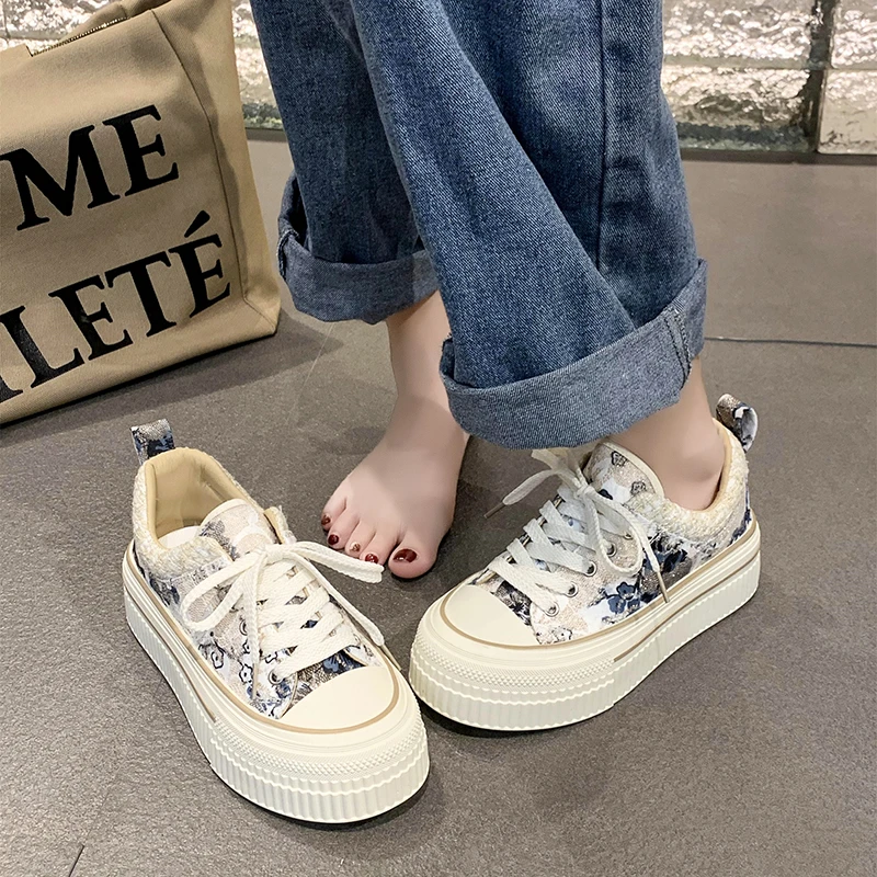 Women Canvas Shoes Female Multicolor Platform Sneakers Ladies Lace Up Thick Bottom Casual Shoes Flat Skateboard Shoes