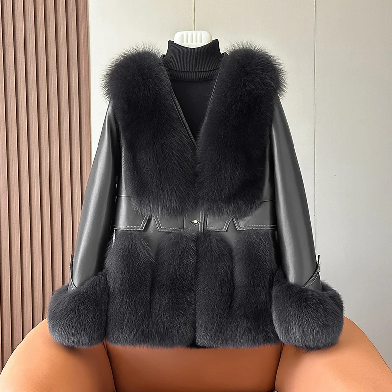 Fall/Winter 2023 Haining New Fox Fur Fur Coat Women\'s Mid-Length Fur Integrated Goose down Liner Young