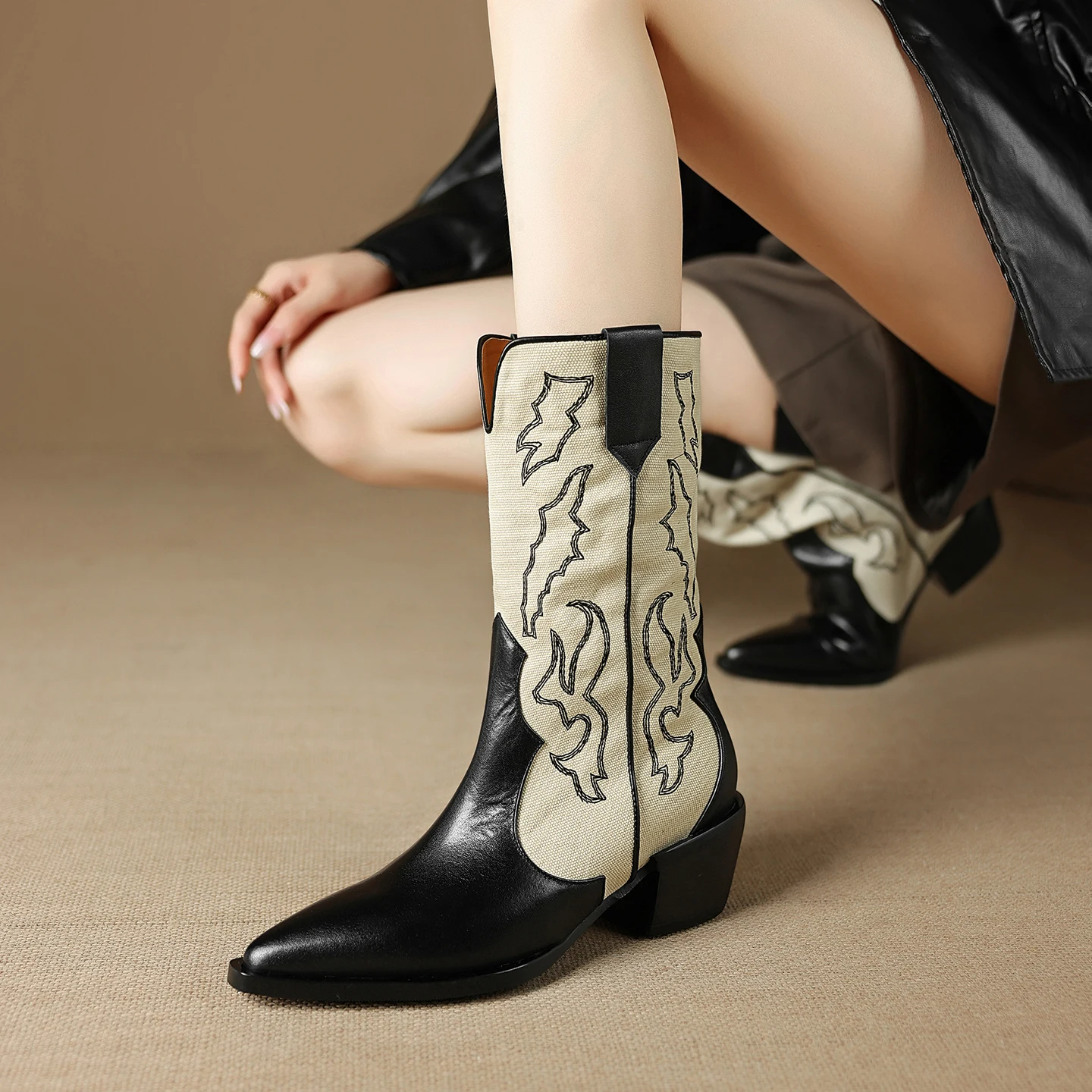 2026 new autumn winter women ankle boots natural leather plus size 22-25cm cowhide+denim pointed toe thick heel western boots view 6