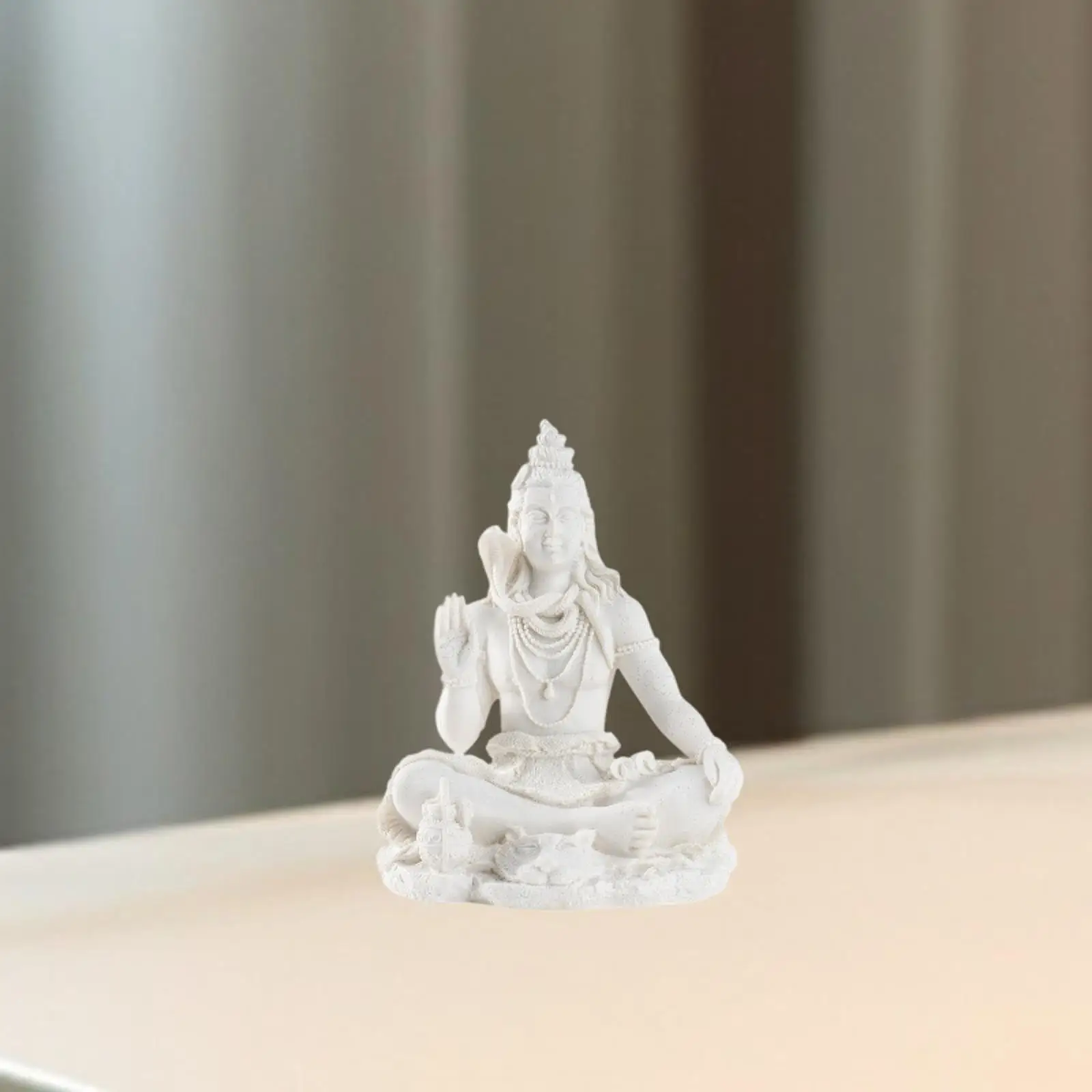 Guanyin Statue Resin Figurine Gift for Hallway Table Centerpieces Bookshelf