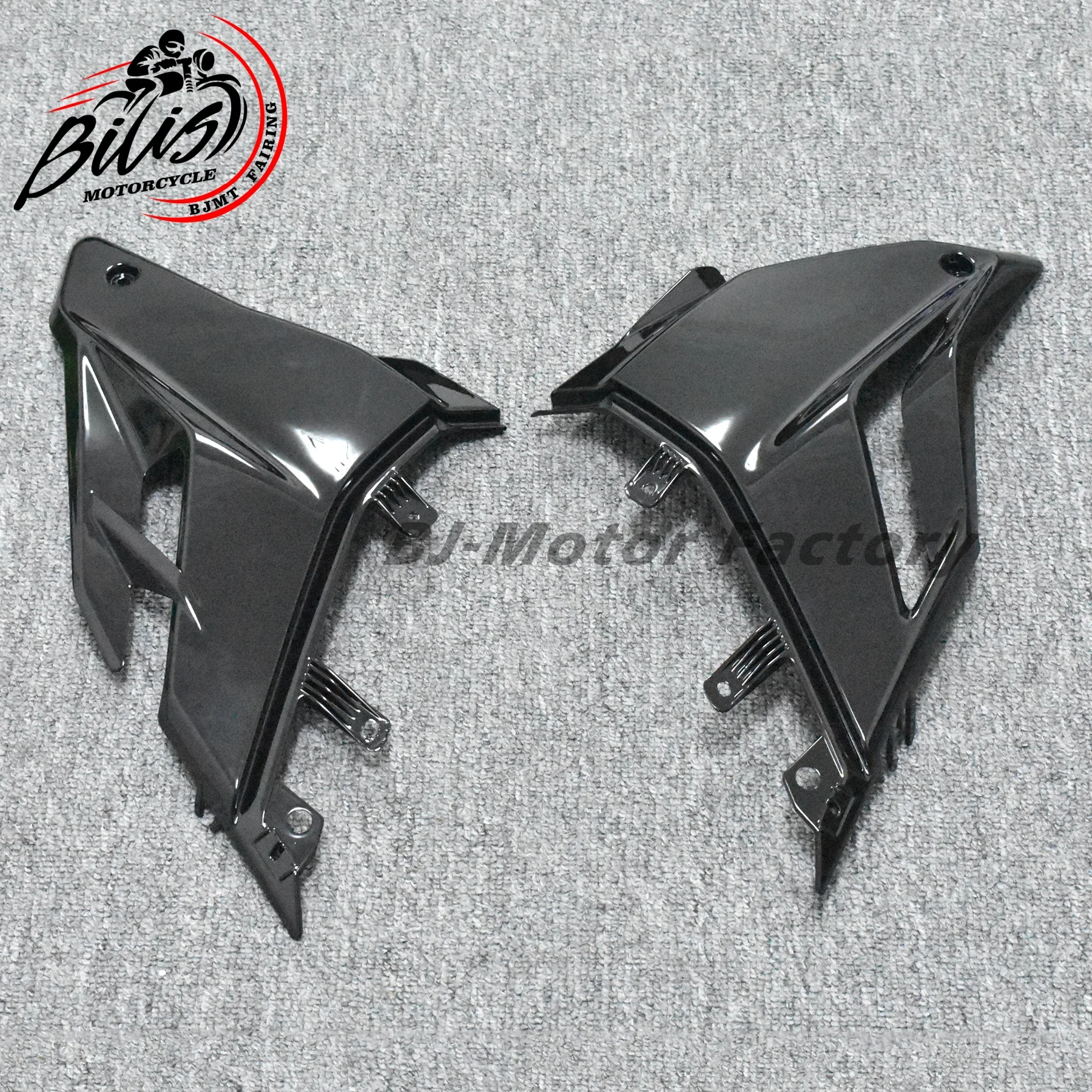 

For Ducati Diavel V4 2022 ABS Carbon painted Side Panels Motorcycle Side Fuel Tank Lower Cover