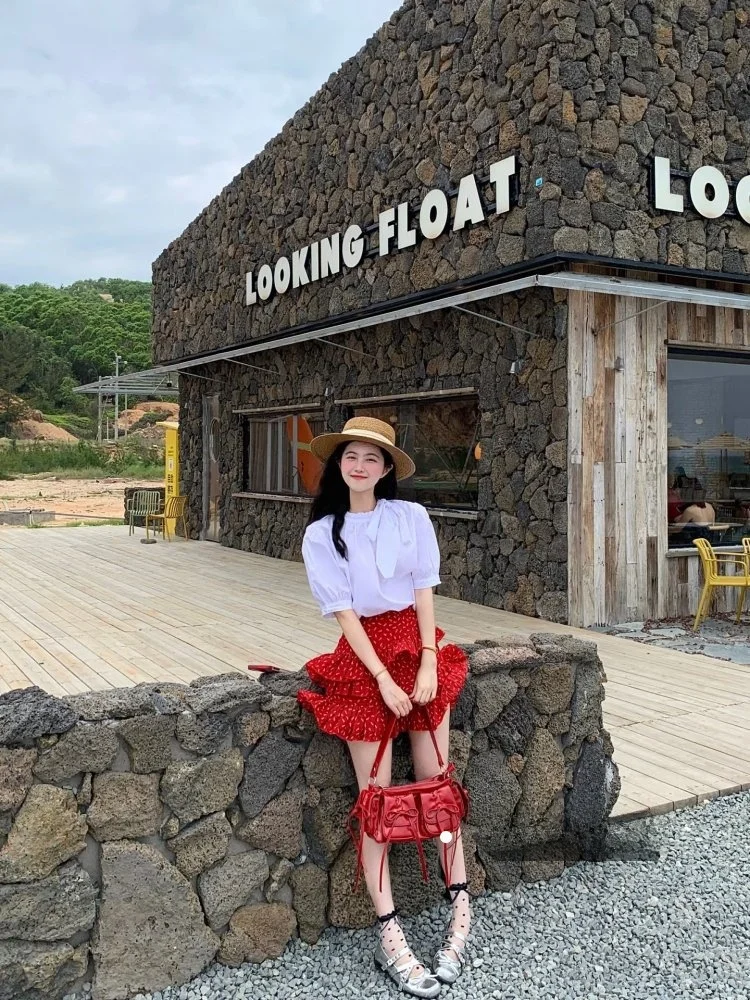 

Зимний костюм в Корейском стиле, белая и красная юбка с цветочным принтом, комплект из двух предметов, женский ансамбль Faion ort Sve Crew Ne