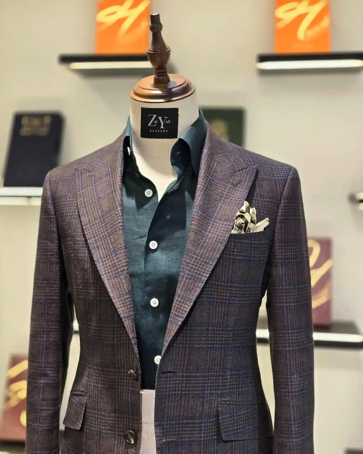 クラシックな結婚式の男性スーツフィットビジネスウェアオーダーメイドスーツコートパンツ新郎介添人フォーマルな機会プラスサイズカスタマイズ