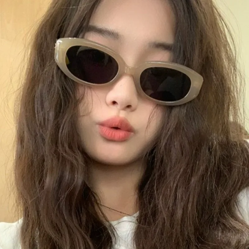 

Vintage Oval Sunglasses Summer Women Men Black Elegant Sunscreen Sunglasses Daily Simple Versatile Sunglasses Fashion Accessory