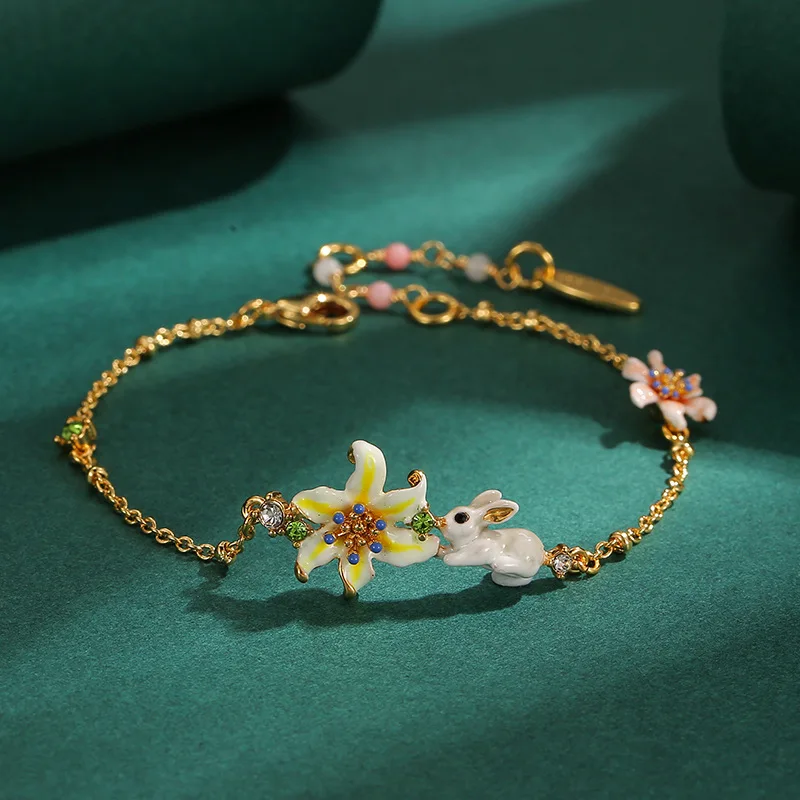 Foreign Trade Jewelry 2024 New Fashion Enamel Glaze Gray Rabbit Gradient Lily Flower Round Earrings For Female Pastoral Style