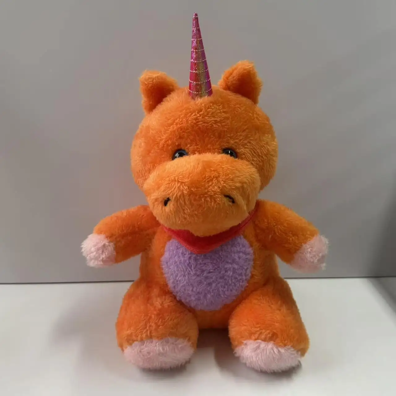 Neues Anime Buddy The Unicorn Plüschtier, süßes Buddy Plüschtier, weiches, gefülltes, rosa Hasen-Betty-Plüschtier, Kawaii-Sammelplüschtier, Geschenk für Fans – Detail 9