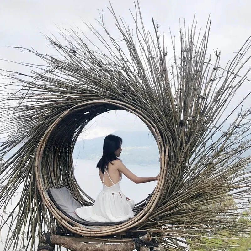 Bird's Nest swing scenic spot clock in wedding shooting props creative round bed round heart bird's nest