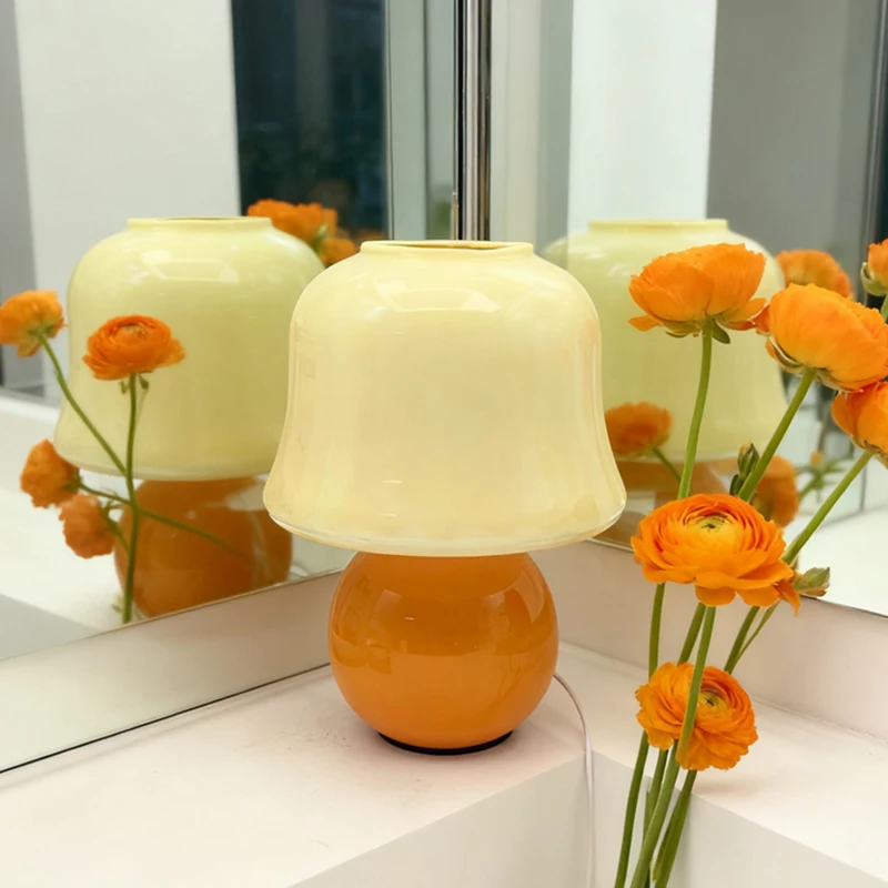 Modern Minimalist Mushroom Desk Lamp Home Art Ambient Bedside Lamp 3 Color Soft Diffused Decor Lighting for Bedroom Study