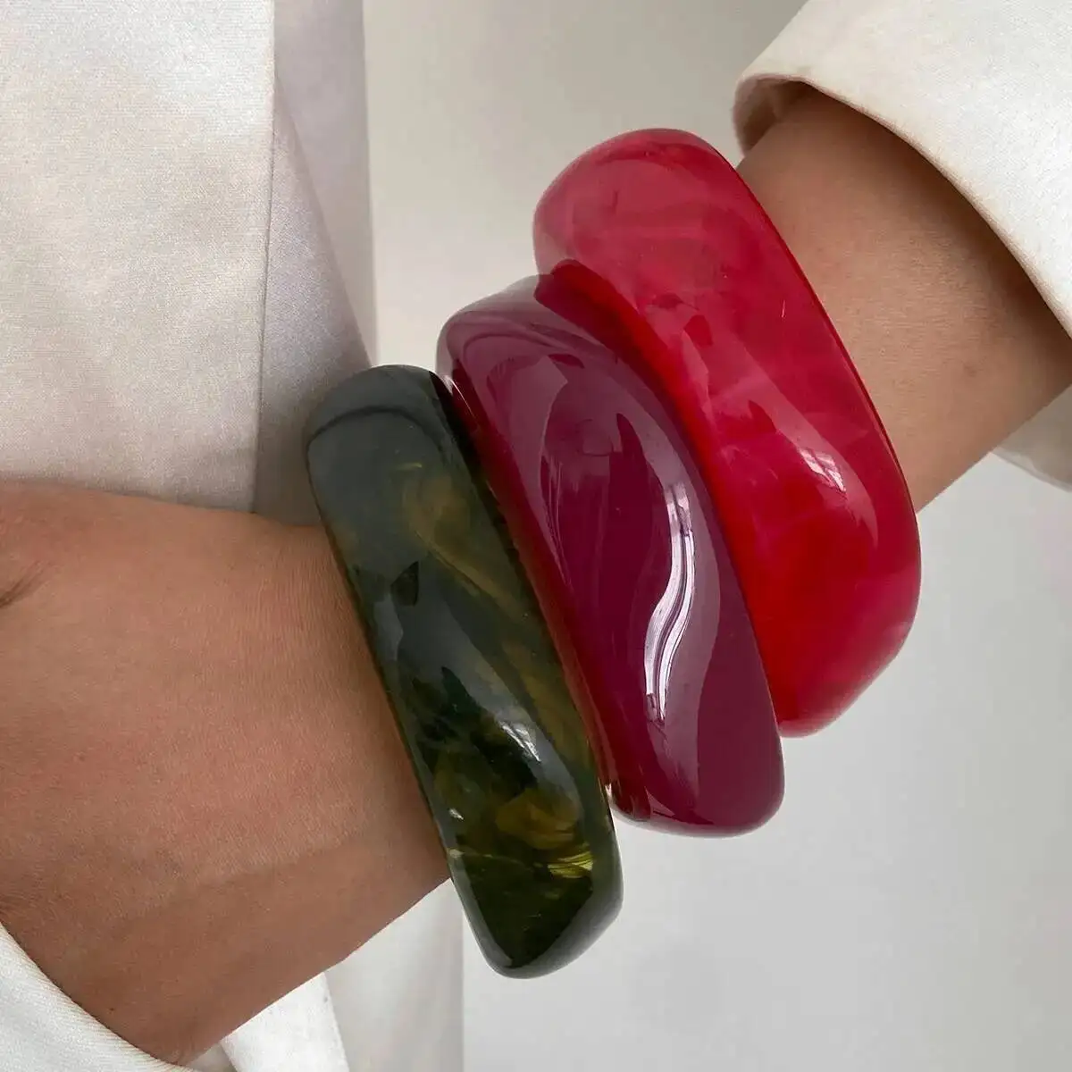 Lacteo Bohemia Irregular Geometry Red Green Chunky Resin Wide Bangles Women Vintage Stackable Acrylic Bracelet Steampunk Jewelry