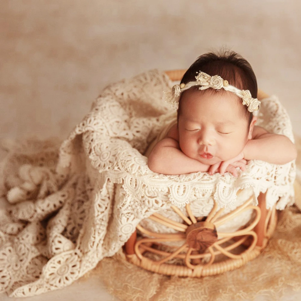 Lace Baby Blanket Newborn Photography Props Cotton Posing Backdrop Vintage Lace Blanket for Baby Girl Photo Shoot Studio Props