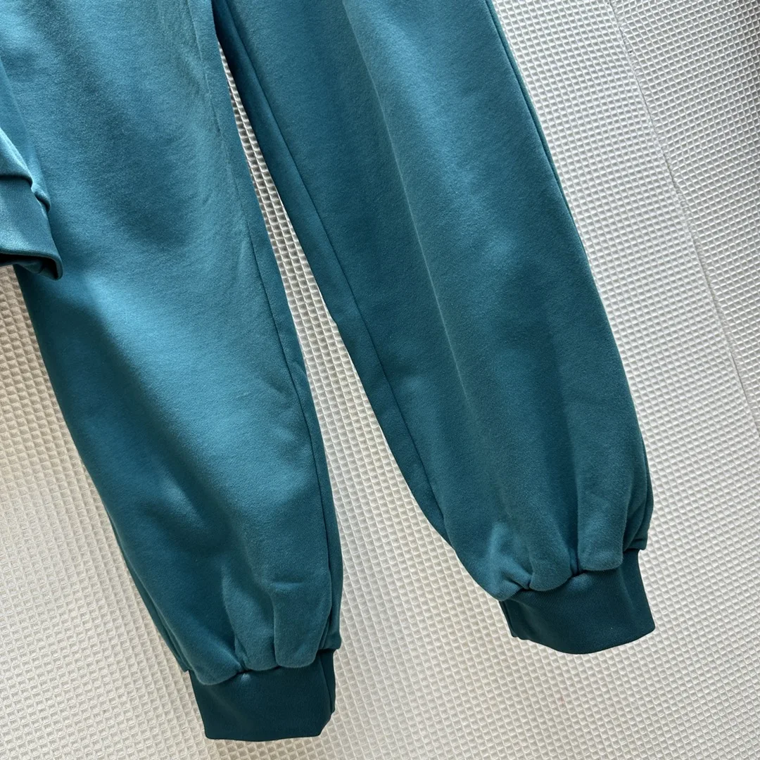 Women's Clothing Hooded zip casual suit  Autumn Winter New 1.26