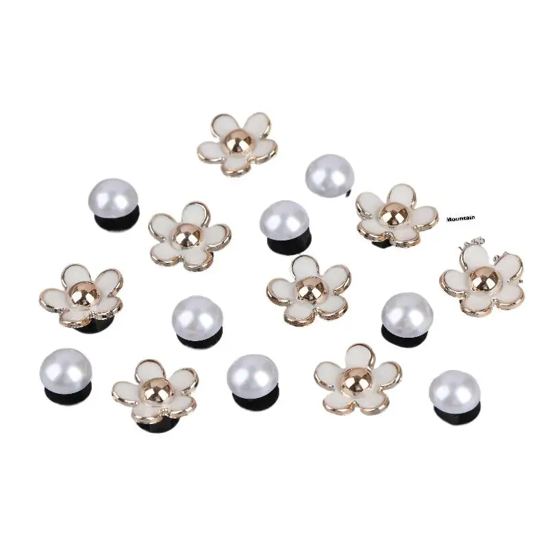 16-teiliges Set modischer Schuh-Charms, Zubehör für Lochschuhe, sommerliche, niedliche Perlen-Gänseblümchen, 3D-Schuhdekorationen – Detail 13