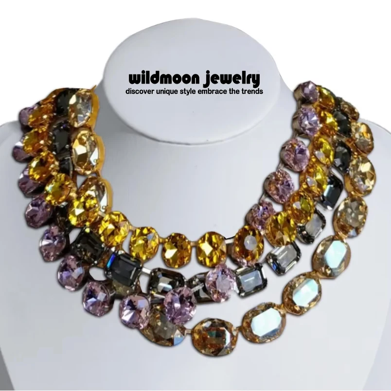 

Fashion Yellow Black Clavicle Chain Rectangle Crystal Necklace for Women Copper Inlaid Glass Classics Wedding Bridal Party Gifts