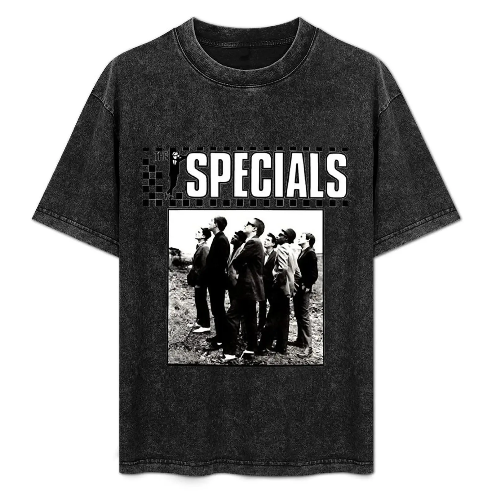The Specials Band, populaire avec de nombreuses chansons et albums, a étonné mais leur fin a eu un fin rapide. Le t-shirt The Specials.
