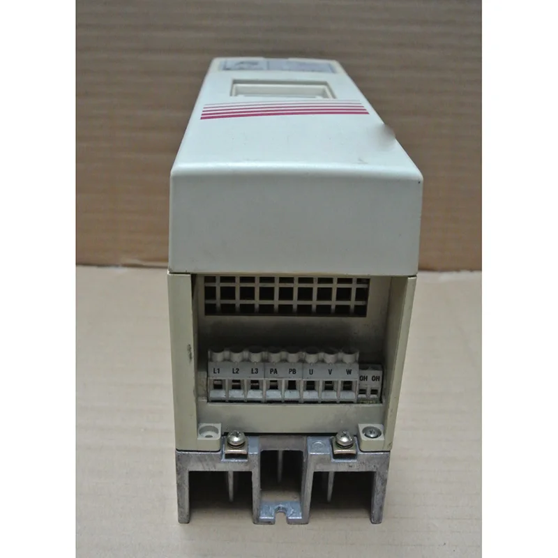 Inverter 09.F4.C1D-4A03/1.4 2.8KVA Used In Good Condition