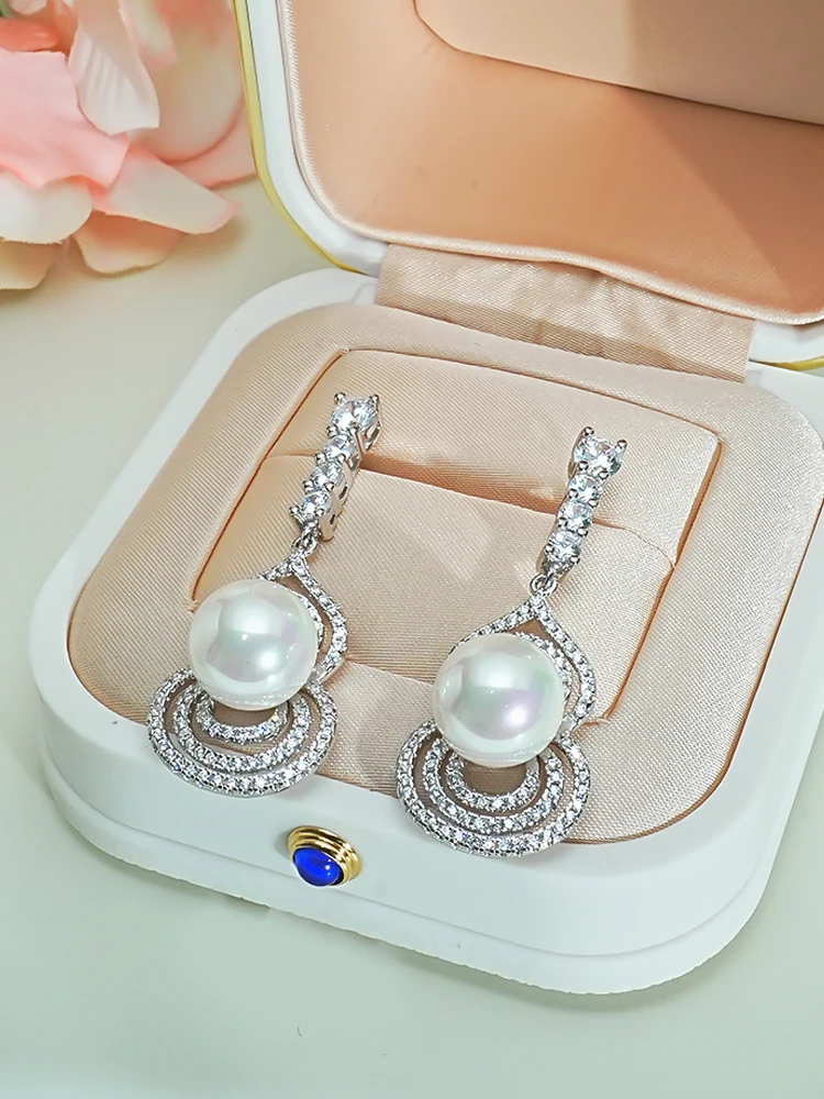 Fashion Artificial Fritillaria Pearl 925 Pure Silver Ear Stud Inlaid with High Carbon Diamond Design