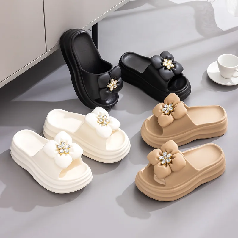 Sandales à talons hauts à plateforme pour femmes, tongs d'été de Style coréen à fleurs mignonnes EVA avec strass, pantoufles de fête antidérapantes